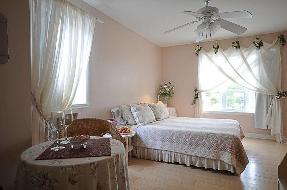 Auberge Le Voyageur มงต์-ทร็องบล็องต์ ภายนอก รูปภาพ